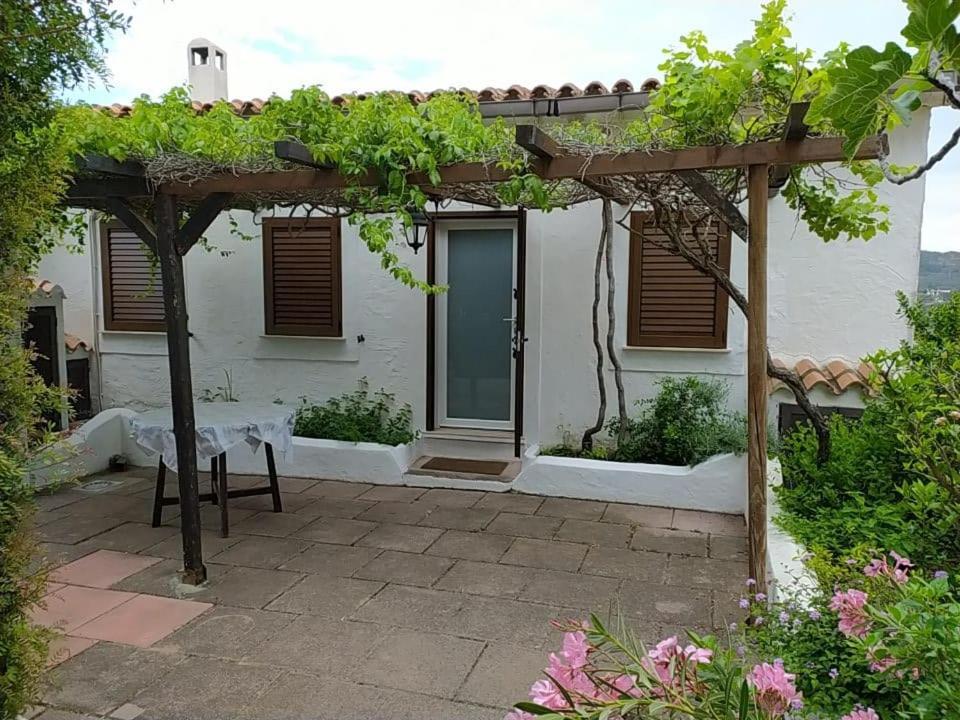Вилла Capo Blu - Santa Margherita Di Pula Экстерьер фото